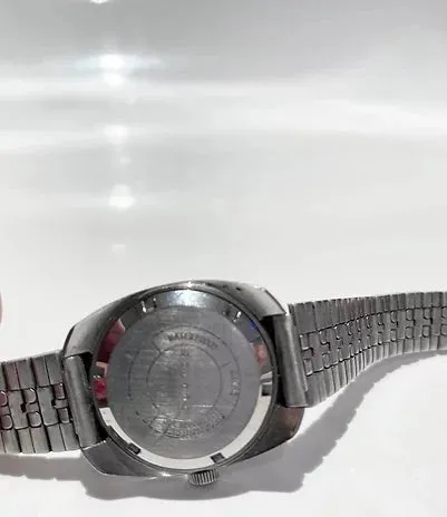 1970s LONGINES RECORD AUTOMATIC STEEL UFO wristwatch