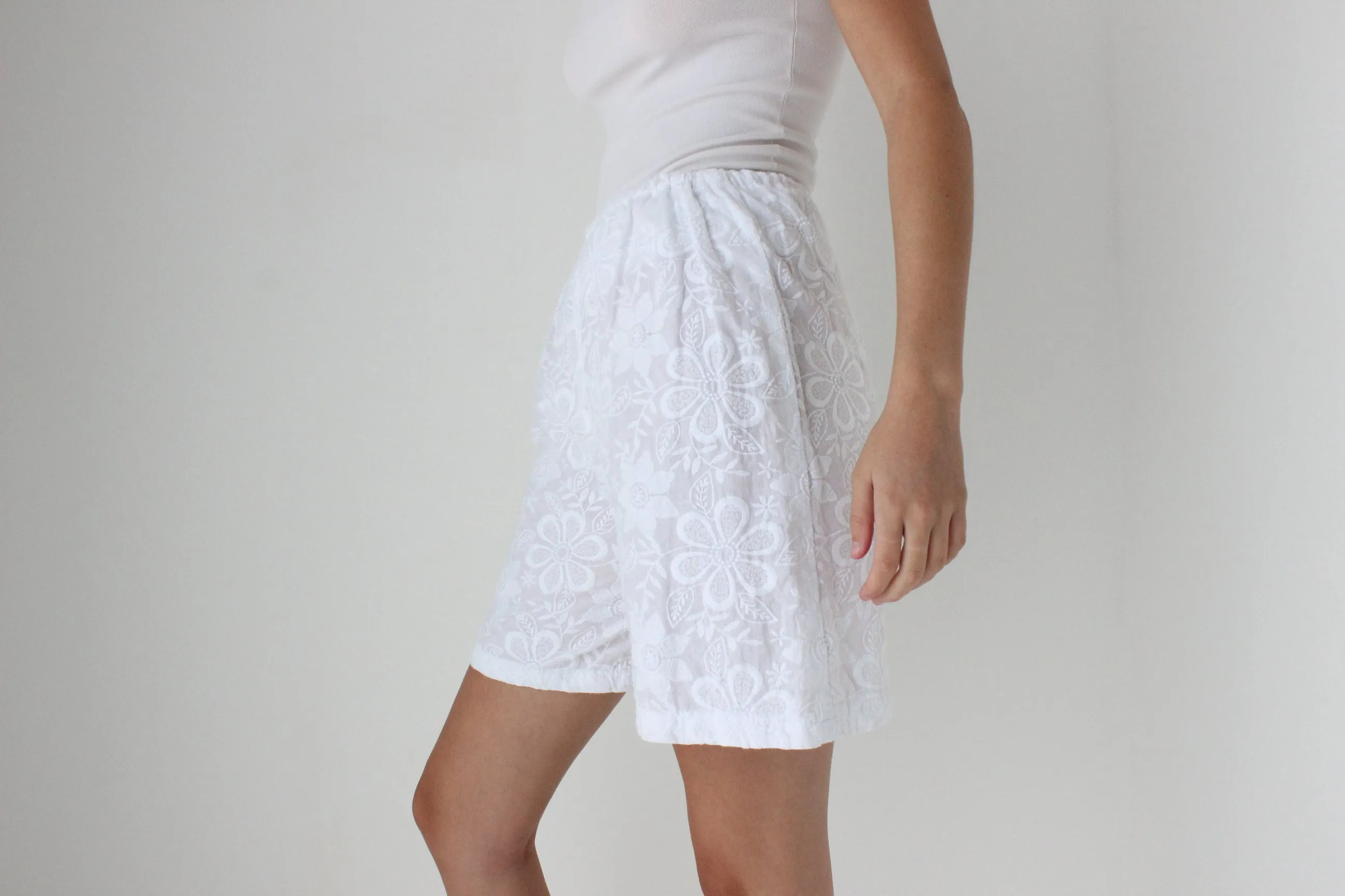 80s Handmade Flower Textured Shorts