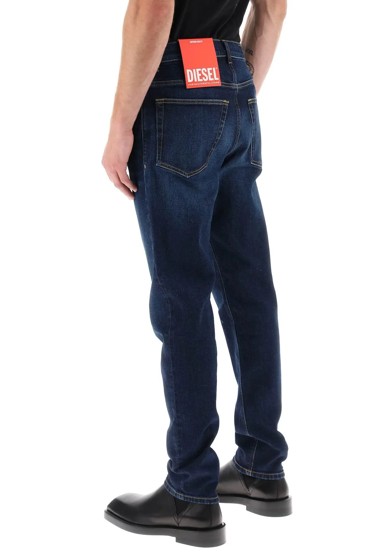 d-fining' jeans with tapered leg