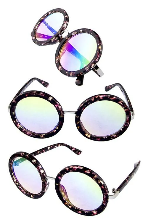 "Retro Girls" Round